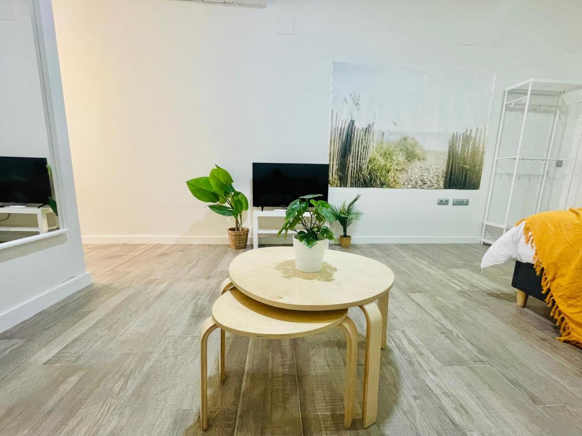 Acogedor Y Bien Situado P6 Apartment Malaga Luaran gambar